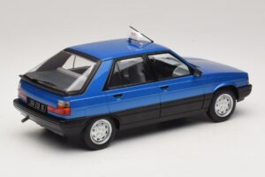 Renault 11 GTL Taxi James Bond MCG 1:18 MCG18833 Metalli — kuva 2 / 6