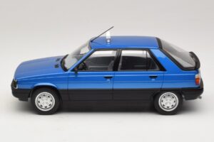 Renault 11 GTL Taxi James Bond MCG 1:18 MCG18833 Metalli — kuva 3 / 6