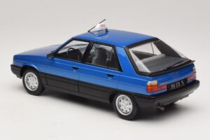 Renault 11 GTL Taxi James Bond MCG 1:18 MCG18833 Metalli — kuva 5 / 6
