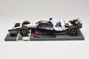 Scuderia AlphaTauri AT04 D. Ricciardo Hungarian GP 2023 Minichamps 1:18 117231203 Hartsi — kuva 3 / 7