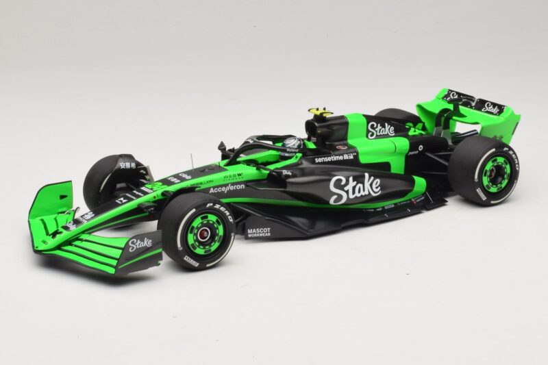 Stake Kick Sauber C44 G. Zhou Emilia Romagna GP 2024 Minichamps 1:18 117240124 Hartsi