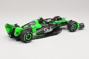 Stake Kick Sauber C44 G. Zhou Emilia Romagna GP 2024 Minichamps 1:18 117240124 Hartsi — kuva 2 / 7