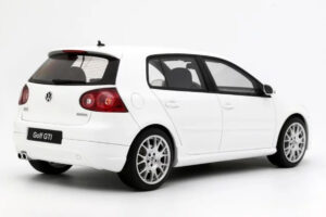 Volkswagen Golf GTI Mk5 Edition 30 Candy White Otto 1:18 OT1250 Hartsi — kuva 2 / 5