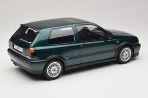 Volkswagen Golf Mk3 VR6 Carat Dragon Green Otto 1:12 G099 Hartsi — kuva 2 / 6