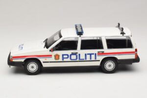 Volvo 740 GL Farmari Politi Norway Minichamps 1:18 155171796 Metalli — kuva 3 / 6