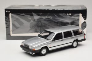 Volvo 740 GL Farmari Hopea Minichamps 1:18 155171770 Metalli — kuva 6 / 6