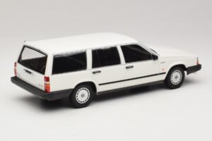 Volvo 740 GL Farmari Valkoinen Minichamps 1:18 155171772 Metalli — kuva 2 / 6