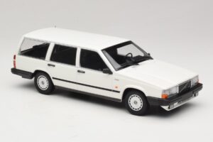 Volvo 740 GL Farmari Valkoinen Minichamps 1:18 155171772 Metalli — kuva 4 / 6