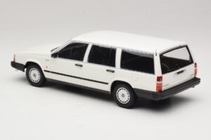 Volvo 740 GL Farmari Valkoinen Minichamps 1:18 155171772 Metalli — kuva 5 / 6