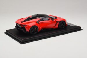 W Motors Fenyr Supersport Punainen SophiArt 1:18 SA003-06 Hartsi — kuva 2 / 6