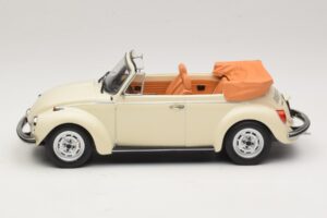 Volkswagen 1303 Avoauto Cream White Norev 1:18 188535 Metalli — kuva 3 / 6