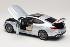 Mercedes CLE C236 Coupé Hightech Silver Norev 1:18 183939 Metalli — kuva 5 / 8