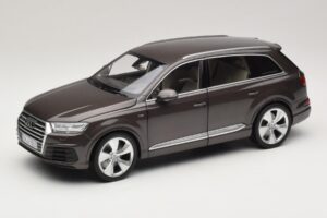 Audi Q7 4M Argus Brown Minichamps 1:18 5011407615 Metalli