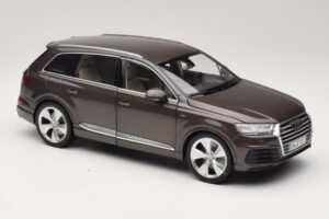Audi Q7 4M Argus Brown Minichamps 1:18 5011407615 Metalli — kuva 6 / 8