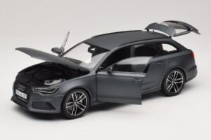 Audi RS6 C7 Avant Daytona Grey Minichamps 1:18 5011216225 Metalli — kuva 3 / 8