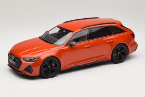 Audi RS6 C8 Avant Oranssi Metallinen Minichamps 1:18 155018012 Metalli