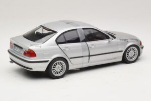BMW 3-Series E46 6-Cylinder Hopea UT Models 1:18 20512 Metalli — kuva 2 / 6
