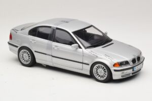 BMW 3-Series E46 6-Cylinder Hopea UT Models 1:18 20512 Metalli — kuva 4 / 6