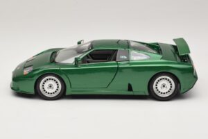 Bugatti EB110 Vihreä Metallinen Bburago 1:18 3003 Metalli — kuva 4 / 8
