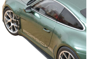 Porsche 911 992 S/T Malachite Green Metallic Norev 1:12 127552 Metalli — kuva 4 / 4