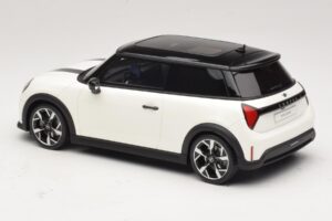 Mini Cooper S F66 Nanuq White Metallic Otto 1:18 OT1245 Hartsi — kuva 5 / 6