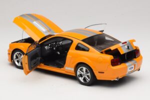 Ford Mustang GT S197 Grabber Orange Metallic AUTOart 1:18 73117-A1 Metalli — kuva 5 / 8