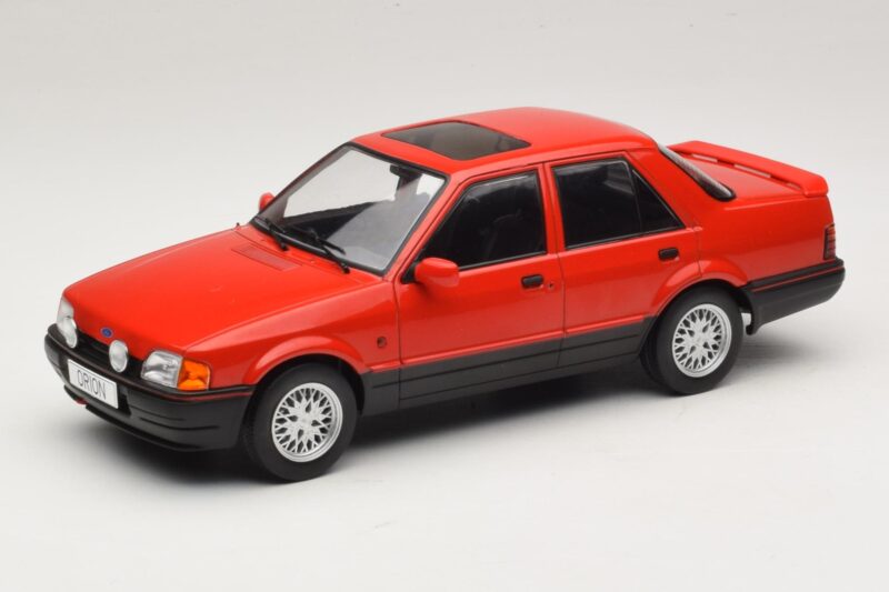 Ford Orion Mk2 1600E Punainen MCG 1:18 MCG18488 Metalli