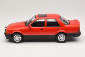 Ford Orion Mk2 1600E Punainen MCG 1:18 MCG18488 Metalli — kuva 3 / 6
