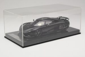 Koenigsegg Regera Musta Hiilikuitupaketti Beige Sisätila FrontiArt 1:18 REMC042 Hartsi — kuva 6 / 7
