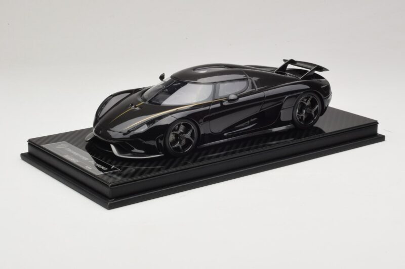 Koenigsegg Regera Musta Hiilikuitupaketti FrontiArt 1:18 F079-179 Hartsi
