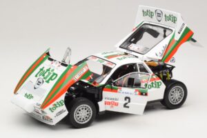Lancia 037 #2 A. Bettega / M. Perissinot Rally San Marino 1984 Kyosho 1:18 08306F Metalli — kuva 2 / 8