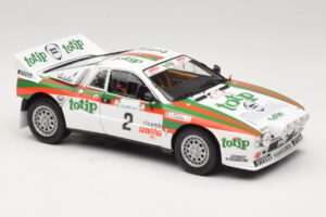 Lancia 037 #2 A. Bettega / M. Perissinot Rally San Marino 1984 Kyosho 1:18 08306F Metalli — kuva 6 / 8