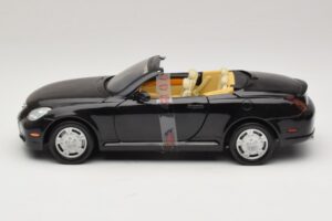 Lexus SC430 Avoauto Musta Motormax 1:18 73119 Metalli — kuva 3 / 6