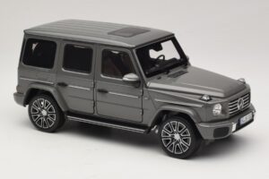 Mercedes G-Class W465 Classic Grey Norev 1:18 183035 Metalli — kuva 4 / 6