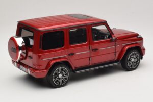 Mercedes G-Class W465 Hyacinth Red Norev 1:18 183037 Metalli — kuva 2 / 6