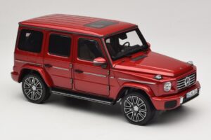 Mercedes G-Class W465 Hyacinth Red Norev 1:18 183037 Metalli — kuva 4 / 6