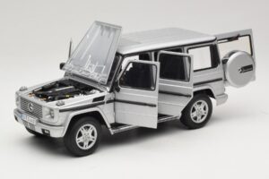 Mercedes G500 W463 LWB Jälleenmyyjäedition Hopea AUTOart 1:18 B66962142 Metalli — kuva 2 / 8