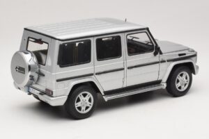 Mercedes G500 W463 LWB Jälleenmyyjäedition Hopea AUTOart 1:18 B66962142 Metalli — kuva 3 / 8