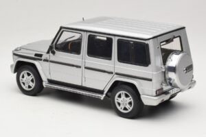 Mercedes G500 W463 LWB Jälleenmyyjäedition Hopea AUTOart 1:18 B66962142 Metalli — kuva 7 / 8