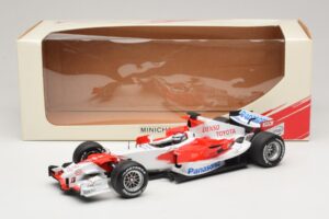 Panasonic Toyota Racing TF106 #11 J. Trulli 2006 Minichamps 1:18 AM59558L Metalli — kuva 7 / 7