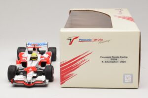 Panasonic Toyota Racing TF106 #12 R. Schumacher 2006 Minichamps 1:18 AM59557K Metalli — kuva 6 / 7
