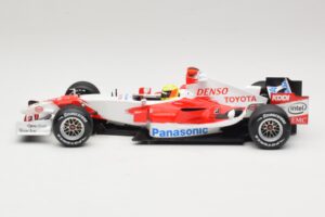 Panasonic Toyota Racing TF106 #12 R. Schumacher Presentation 2006 Minichamps 1:18 AM59553G Metalli — kuva 3 / 6