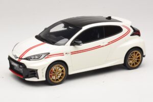 Toyota GR Yaris TGR Italy Rajoitettu Erä Pure White Otto 1:18 OT1183 Hartsi