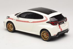 Toyota GR Yaris TGR Italy Rajoitettu Erä Pure White Otto 1:18 OT1183 Hartsi — kuva 5 / 6