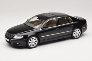 Volkswagen Phaeton 3D 6.0 W12 Musta Otto 1:18 OT1266 Hartsi