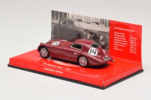 Alfa Romeo 8C 2900B #19 R. Sommer / C. Biondetti 24 Hours of Le Mans Winner 1938 Minichamps 1:43 403120473 Metalli — kuva 3 / 4