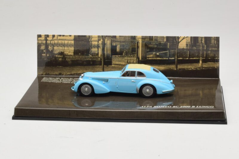 Alfa Romeo 8C 2900B Lungo Vaaleansininen Minichamps 1:43 436120420 Metalli