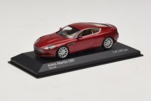 Aston Martin DB9 Punainen Metallinen Minichamps 1:43 400137340 Metalli — kuva 2 / 4
