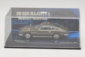 Aston Martin DBS On Her Majesty's Secret Service Minichamps 1:43 436137600 Metalli — kuva 4 / 5