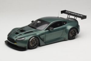 Aston Martin V12 Vantage GT3 Vihreä AUTOart 1:18 81306 Metalli